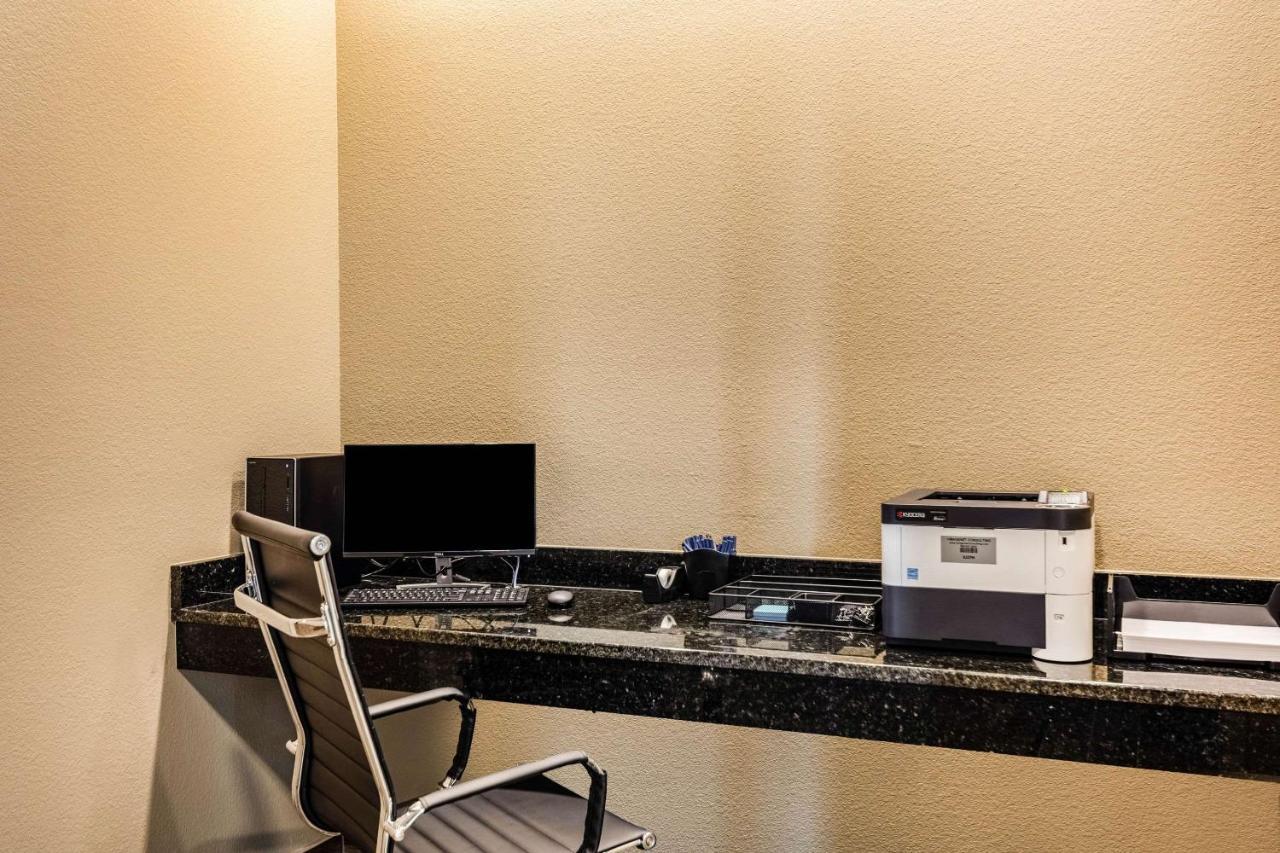 Mainstay Suites Sarasota I-75 Fruitville Bagian luar foto