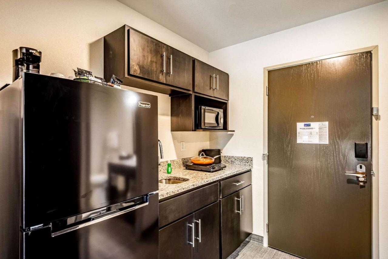 Mainstay Suites Sarasota I-75 Fruitville Bagian luar foto